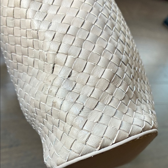 Quince Italian Leather Handwoven Large Tote - Picture 12 of 16